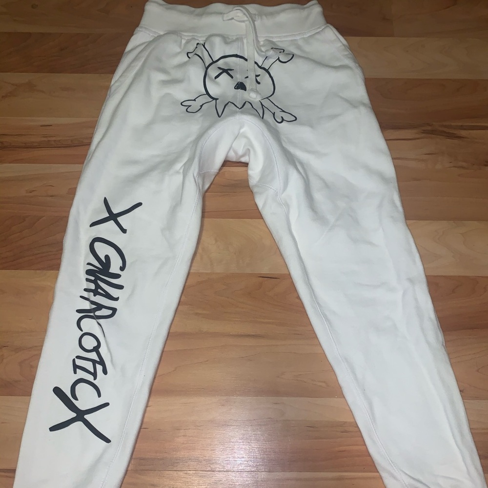 Gnarcotic white pants